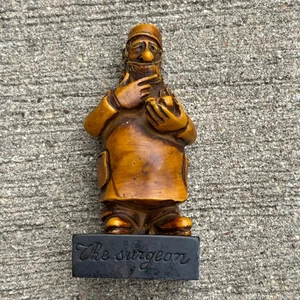 "Der Chirurg" geschnitzt Made in Italy signiert A Nade Action Cheswick PA-Etikett - Bild 1 von 5