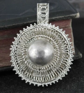 Colgante redondo de plata de ley 925 estilo boho etrusco - Imagen 1 de 6