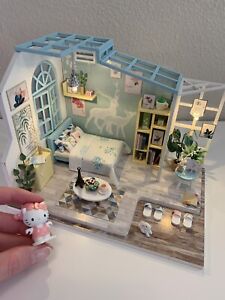 Cute handmade dollhouse boxroom 1:24 with adorable Hello Kitty figure