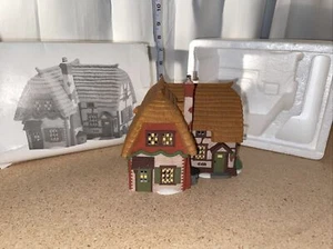 Heritage Village Collection•Dickens Village Series •Cobb Cottage•Dept 56•5824-6 - Picture 1 of 8