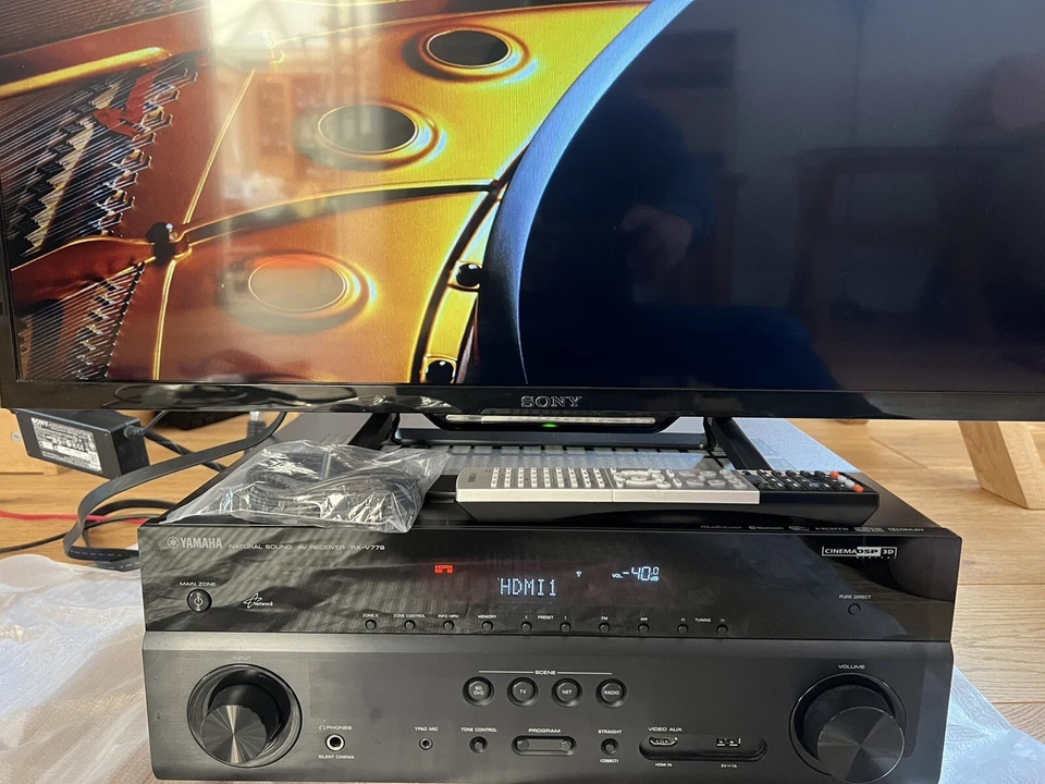 Yamaha Rx-v779 7.2 Channel Natural Sound AV Receiver - Excellent Condition - Image 1 of 4