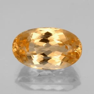 2.3Cts Golden Peachy Imperial Topaz faceted oval Gem 10 x 7 x 5 mm Ouro Preto - Picture 1 of 4