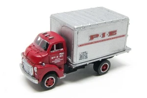 N Scale 50's Era GMC COE Van Truck Kit by Showcase Miniatures (81) - Picture 1 of 5