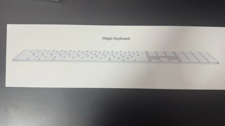 Apple Magic Keyboard with Numeric Keypad English, Silver, MQ052B/A - Image 1 of 2