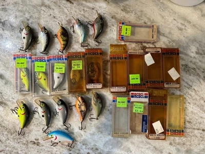 vintage rebel fishing lure lot of 16 wee r shallow crankbaits - Image 1 of 4