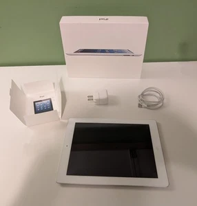 Apple iPad 2 Used In Box EXCELLENT CONDITION With Charging Cord And Original Box - Photo 1/6