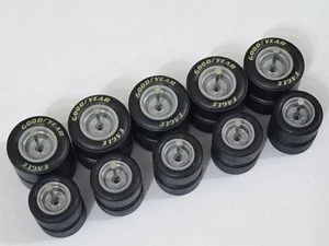 RUEDAS DE GOMA NEUMÁTICOS 5 juegos 13mm/10mm 55 Chevy Gasser gris claro color - Imagen 1 de 4