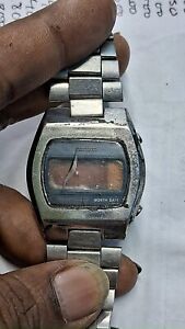Vintage Seiko watch Digital 0439-4009 LCD digital 1970s for spare