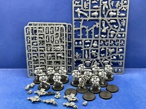 17 Tactical Marines MKVI mit 5 Spezialwaffen & Raketenwerfer für Horus Heresy 2 - Bild 1 von 4