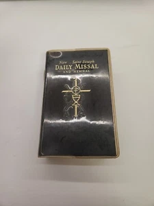Vintage New Saint Joseph Daily Missal And Hymnal Catholic Prayer Book HC - Picture 1 of 3