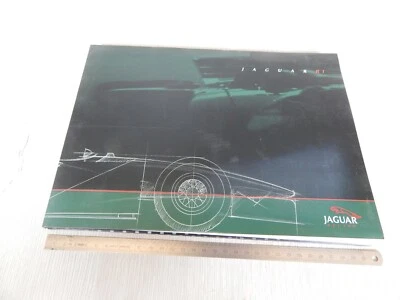 CARTELLA STAMPA JAGUAR R1 F1 IRVINE HERBERT LINGUA INGLESE - Immagine 1 di 4