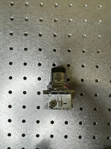 MARTILLO CORTADOR 10250T111 PULSADOR OPERADOR NEGRO CON 10250T/91000T - Imagen 1 de 3