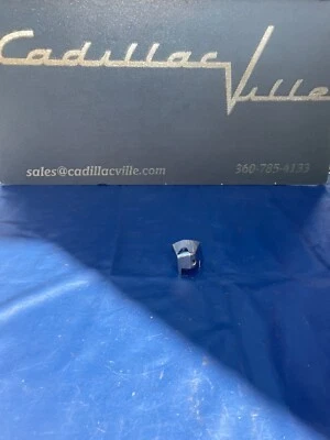 Cadillac 1959 1960 sedán puerta delantera derecha reposabrazos tapa final usado serie original 62 Foto 1 de 4