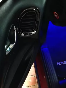 VT VX VU VY VZ WH Monaro V2 HSV CV8 SS Calais Door Vents Piano Black Last SET - Picture 1 of 5
