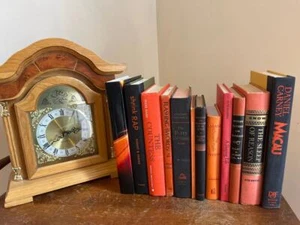 Decorative Books By The Foot These Orange Black Gold Decorator Some Vintage Lot - Foto 1 di 4