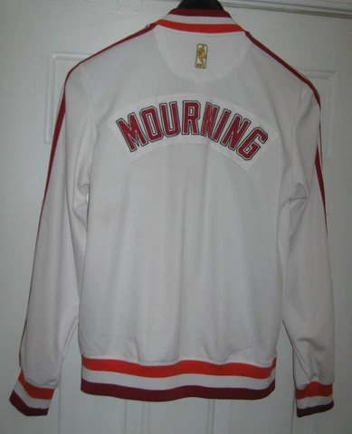 ADIDAS NBA MIAMI HEAT ALONZO MOURNING 33 WHITE LONG SLEEVE ZIP-UP JACKET SIZE S Cover