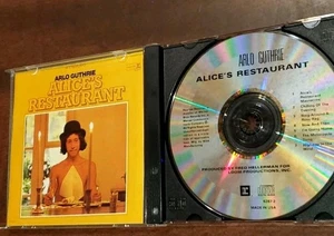 Alice's Restaurant - Arlo Guthrie (CD 1967 Reprise Records Reissue 1990)  - Picture 1 of 2