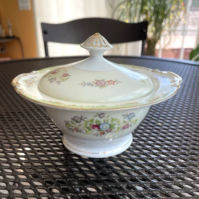 Hira China HIR99 Porcelain Sugar Bowl w/ Lid Green Border Gold Trim Floral-Japan - Image 1 of 4