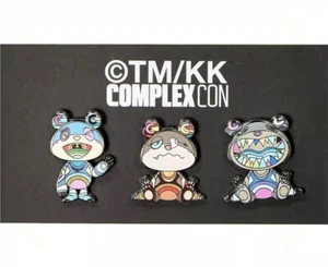 Takashi Murakami X Complexcon Three Bear Pin Set - Picture 1 of 3