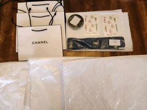 Authentic CHANEL TISSUE Paper Gift tote CHANEL SHOPPING BAG RIBBON LOT Chanel - Picture 1 of 18