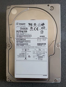 Seagate Hard Drive 68-Pin SCSI model ST336706LW, 36 GB - Afbeelding 1 van 2