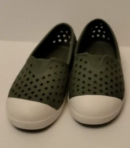 Old Navy Kids Size 10 Olive Green Perforated Plastic Slip-On Shoes Sandals - Picture 1 of 7