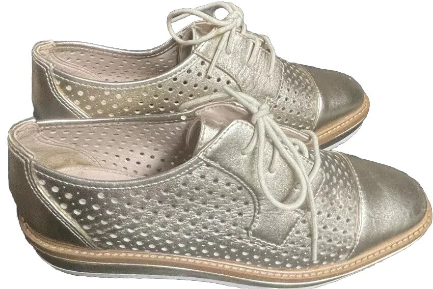 Nine West VERWIN Gold Leather Metallic Platform Perforated Oxford Wm's Shoes NEW - Image 1 of 4