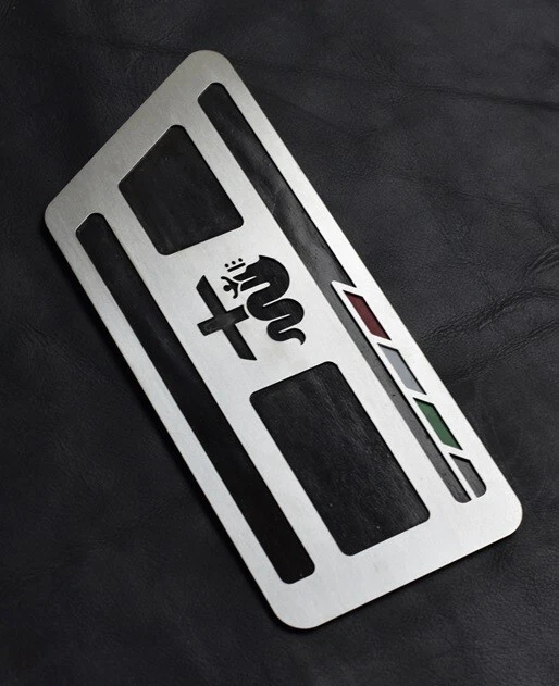 POGGIAPIEDE ALFA ROMEO JUNIOR IBRIDA 136 ELETTRICA 156 SPECIALE BEV MILANO - Image 1 of 4