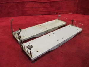 2 Lionel - No. 2419 / 6419 D.L.&W. Work Caboose   Parts - Picture 1 of 8