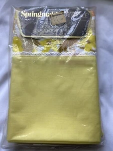 Vintage Wondercale By Springmaid Two Standard Pillowcases 20X26 Yellow Floral - Picture 1 of 3