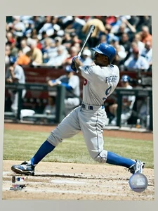 Juan Pierre Unsigned 8x10 Licensed Photo File Los Angeles Dodgers Marlins Rockie - Picture 1 of 1