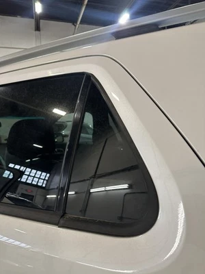 Used Rear Left Door Vent Glass Rear fits: 2014 Ford Explorer privacy tint Rear L Foto 1 de 4