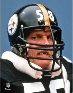 Jack Lambert Pittsburgh Steelers Unsigned Close Up Photo - Picture 1 of 1