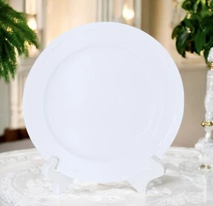 Piatto Wedgwood SERENITY bianco per hotel e ristoranti in osso goffrato - Foto 1 di 9