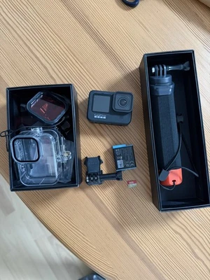GoPro HERO9 Black Actionkamera inkl Extras - Schwarz - Bild 1 von 4