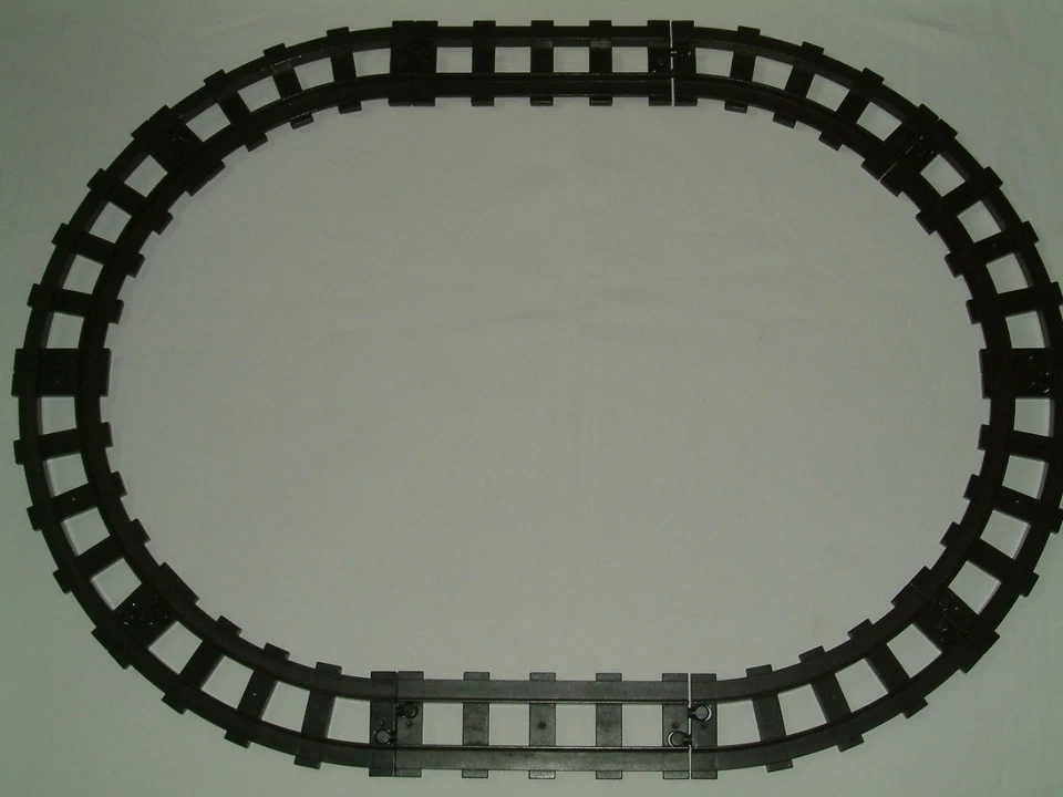 Lego Duplo railway track x 10. Black. 8 curve, 2 straight Part numbers 4562/4563 - Image 1 of 1