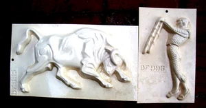 Large Vintage Bull & Matador Molds (2) Yaley Deep Flex Discontinued - Picture 1 of 4