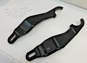 Genuine 15-22 OEM Harley Road Glide Front Fairing Support Bracket Mount Black - Picture 1 of 1