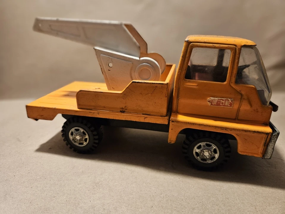 Tiger Tin Tow  1960s Yellow - Image 1 of 1