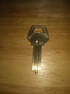 Llave de latón CO89 en blanco su compra 1 llave (EN EBAY HABITACIÓN 2) - Imagen 1 de 2