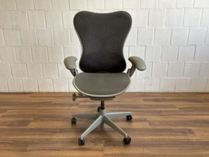 Hermann Miller Mirra 1 Bürodrehstuhl Ergonomisch grau Design - Bild 1 von 12