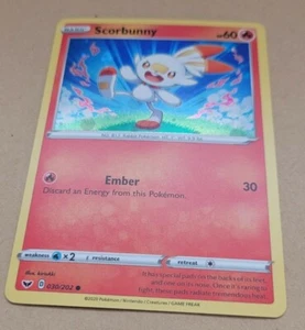 POKEMON TCG KARTE - SCHWERT & SCHILD BASIS SET - SCORBUNNY 031/202 (HOLO) NM - Bild 1 von 1