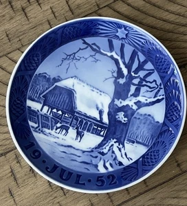 Plato de Navidad Royal Copenhagen 1952 ~ Dinamarca ~ Original de colección ~ Azul impecable - Imagen 1 de 2