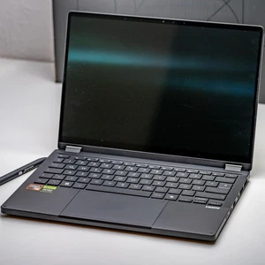 ASUS ProArt PX13 OLED HN7306WV-LX035WS 13,3" AI R9 HX 370 32GB 1TB RTX 4060 8GB - Bild 1 von 17