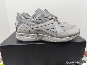 Zapatos REEBOK CLASSIC PYRO Gris Verdadero Unisex Hexalita Goma Talla 10.5 DV6828 - Imagen 1 de 8