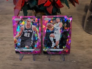 2024 Panini Prizm Pink Ice Prizm #297 Tim Duncan + Tre Jones #61 - Bild 1 von 4
