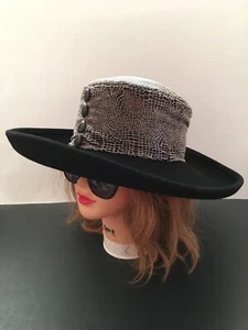 Vintage Whittall & Shon Derby Hat Wide Rolled Brim wool Black/print / Buttons S - Picture 1 of 10