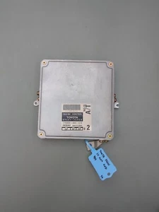 Toyota Regius ECU 89661-26450 - Foto 1 di 7