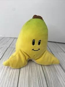 Peluche Tomy Super Mario Kart Banana Peel Club Mocchi Mocchi Peluche 7" - Foto 1 di 10