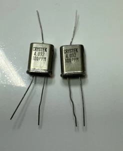 Crystal Oscillator 4.032 MHZ Fort Myers Florida - Quantity 2 Crystek - Picture 1 of 2